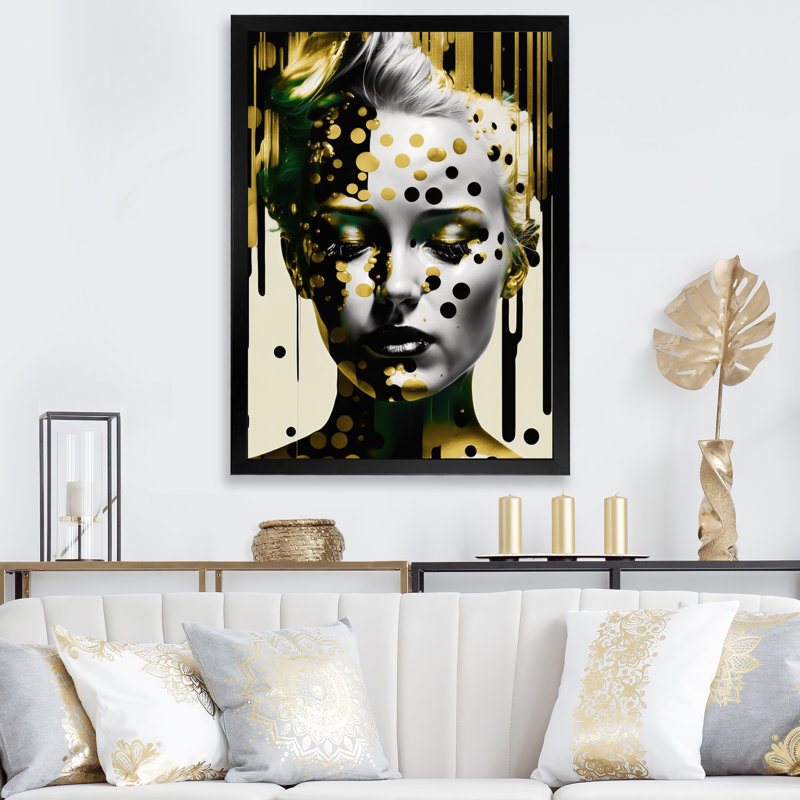 Impression sur toile «Transcendant Femelle Potrait IV - Modern Woman», L 24 po x H 32 po, Cadre photo noir
