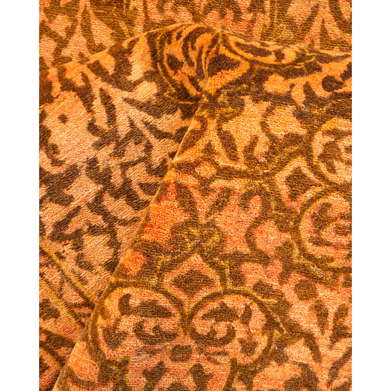 Classic One-of-a-Kind 2' 7" X 9' 10" Hand Knotted Area Rug