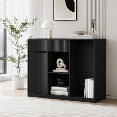 Armoire bar cannelée de 51 po avec espace pour réfrigérateur (réfrigérateur non inclus), station de café moderne avec centre de chargement et support à verres à vin