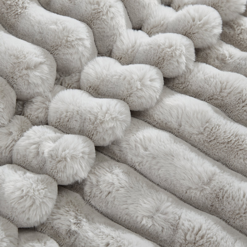 Everett Bedding, Gray, Full Comforter + 2 Full Pillowcases