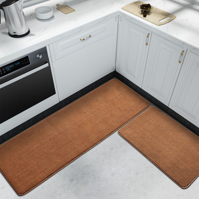 Tapis de cuisine Demarus, Rectangle 4 pi 11 po x 1 pi 5 po, Brun