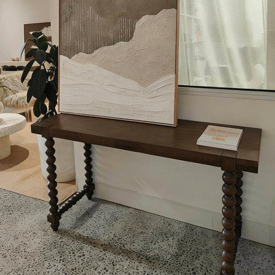 Console américaine de style rétro brun