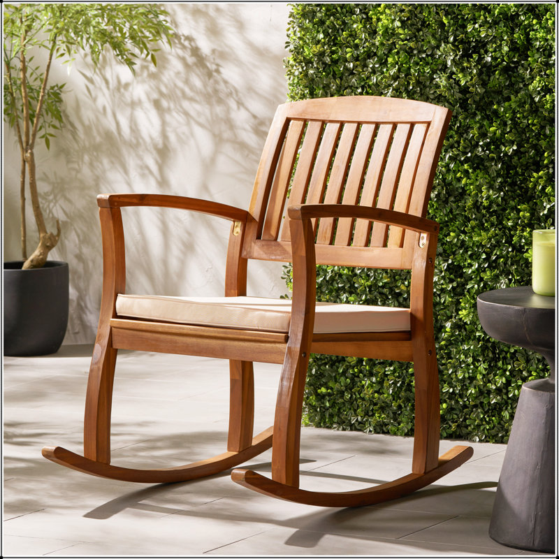 Chaise à bascule avec coussin