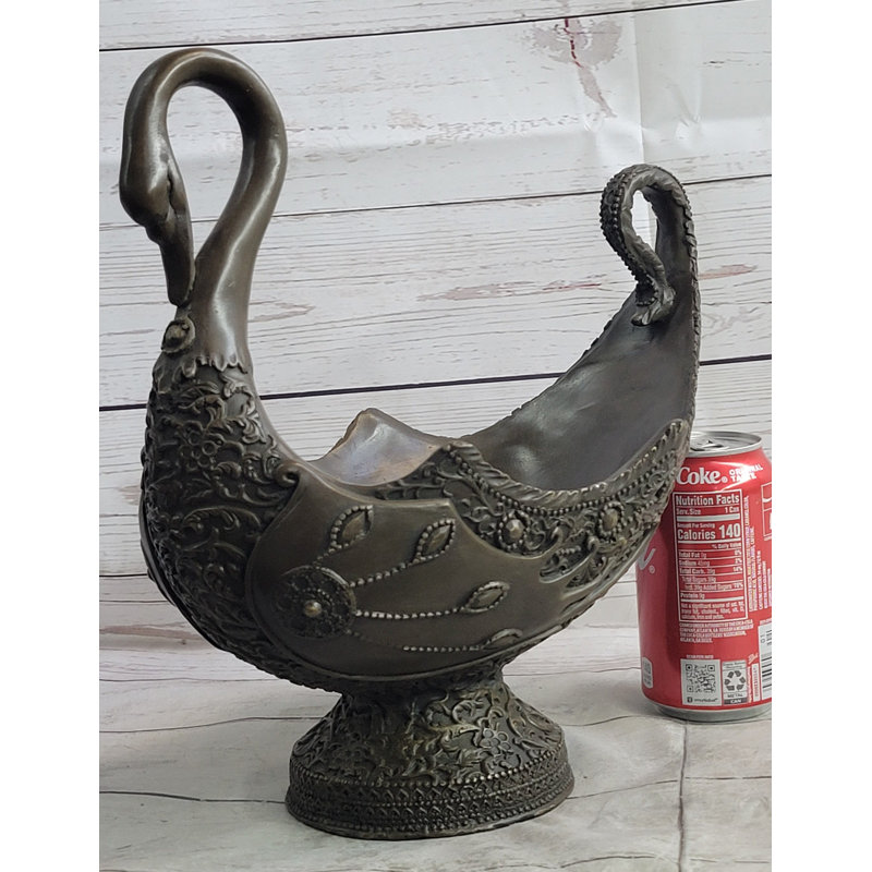 Sculpture Swan