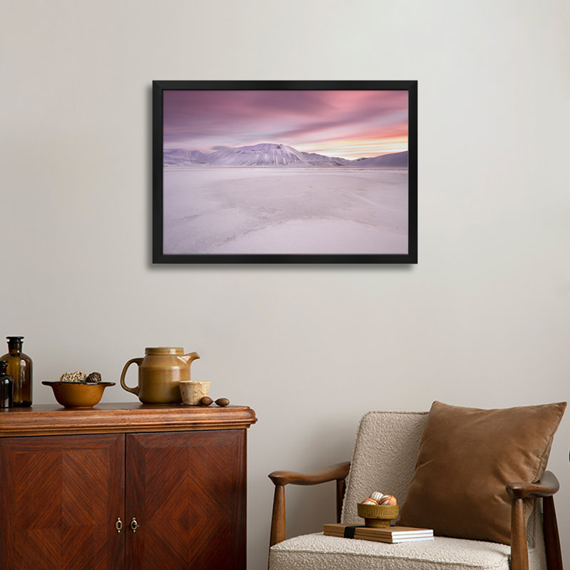 «Sibillini National Park - Sunrise», affiche encadrée par Roberto Marchegiani, H 24 po x l 32 po