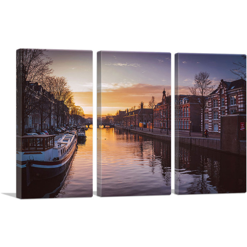 Canal in Amsterdam, Pays-Bas - ensemble de 3 reproductions de photos sur toile tendue, H 40 po x l 60 po x P 0,75 po