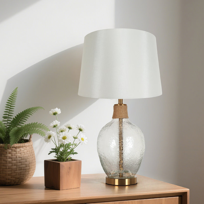 Beesley Jasilynn Lamp