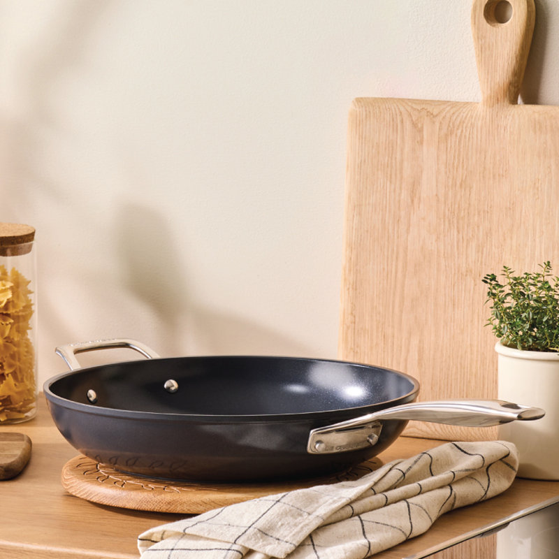 Le Creuset Essential Non-Stick Ceramic Deep Fry Pan 12", 12"