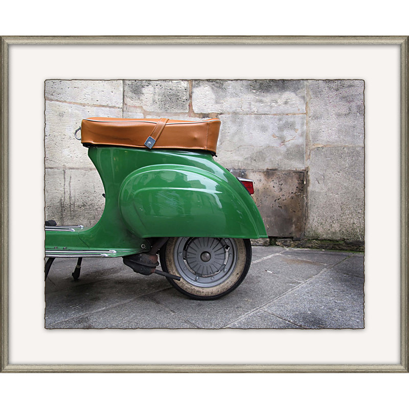 «Parked on Rue Grenelle» - Photographie encadrée sur papier