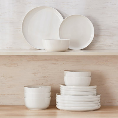 Porcelain China Dinnerware Set 18 Piece - Service for 6