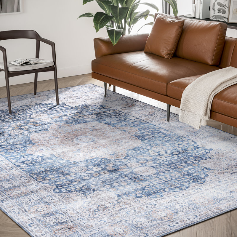 Tapis traditionnel bleu et beige Devendr, Rectangle 5 pi 3 po x 7 pi 6 po