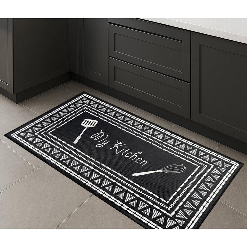 Tapis de cuisine 36 po x 19 po - Noir, blanc, moderne, antidérapant et à faible épaisseur, Rectangle 1 pi 7 po x 3 pi