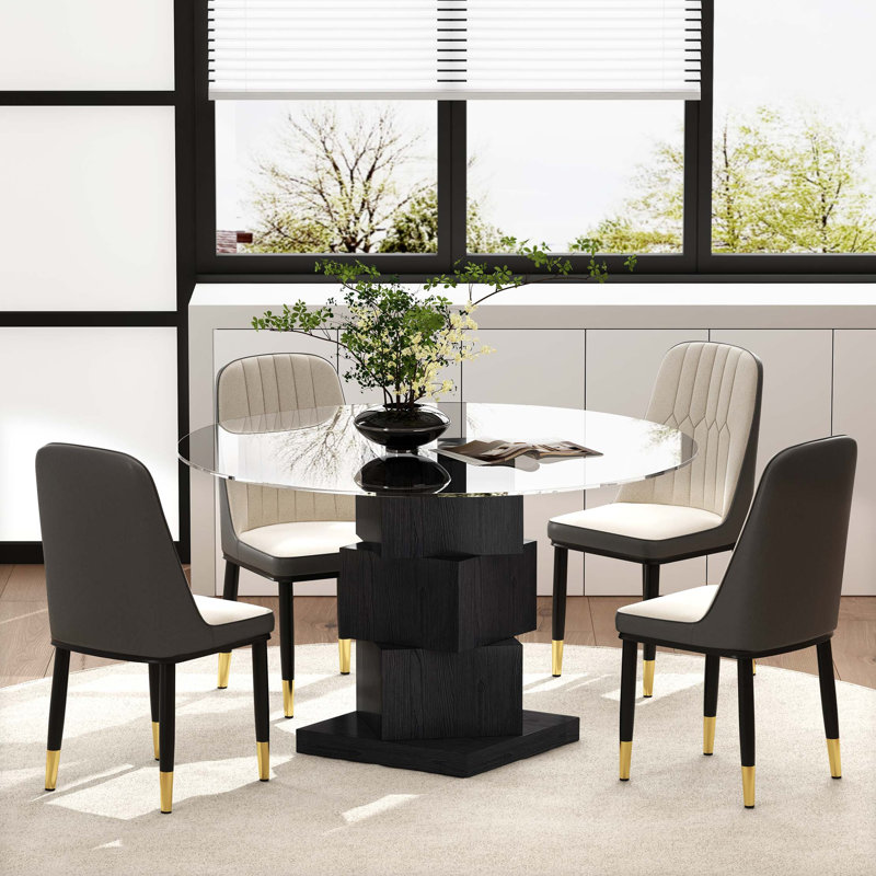 Table de salle à manger en bois