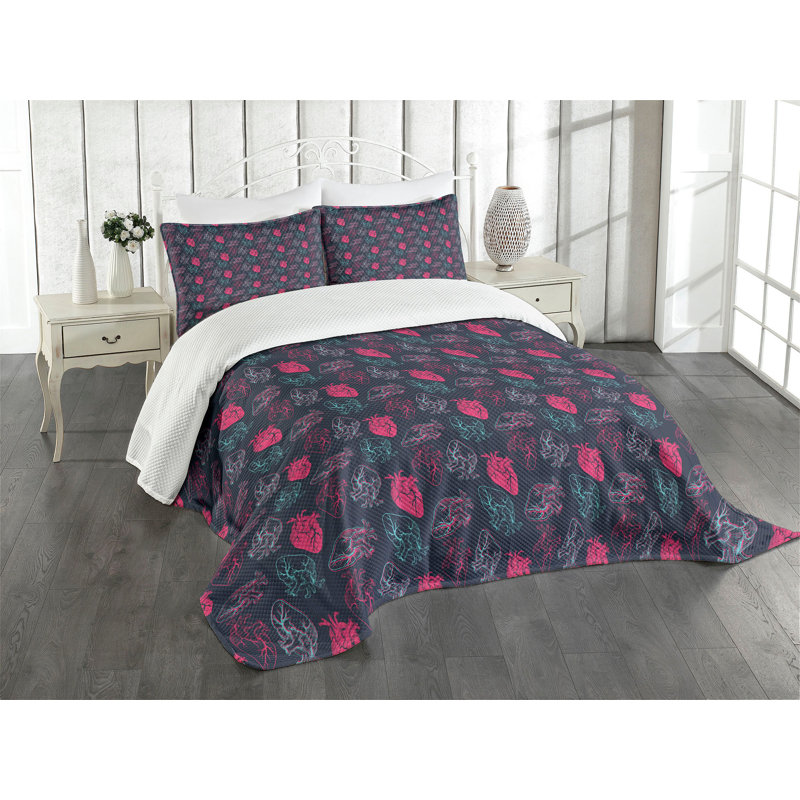 Black Quilted Queen Bedspread Set with Pillow Shams
