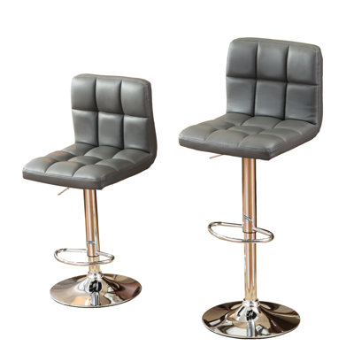 Paire de tabourets de bar pivotants gris en similicuir, base chromée, hauteur réglable, pivotant à 360 degrés, tabourets en cuir confortables avec base et rotation, 2