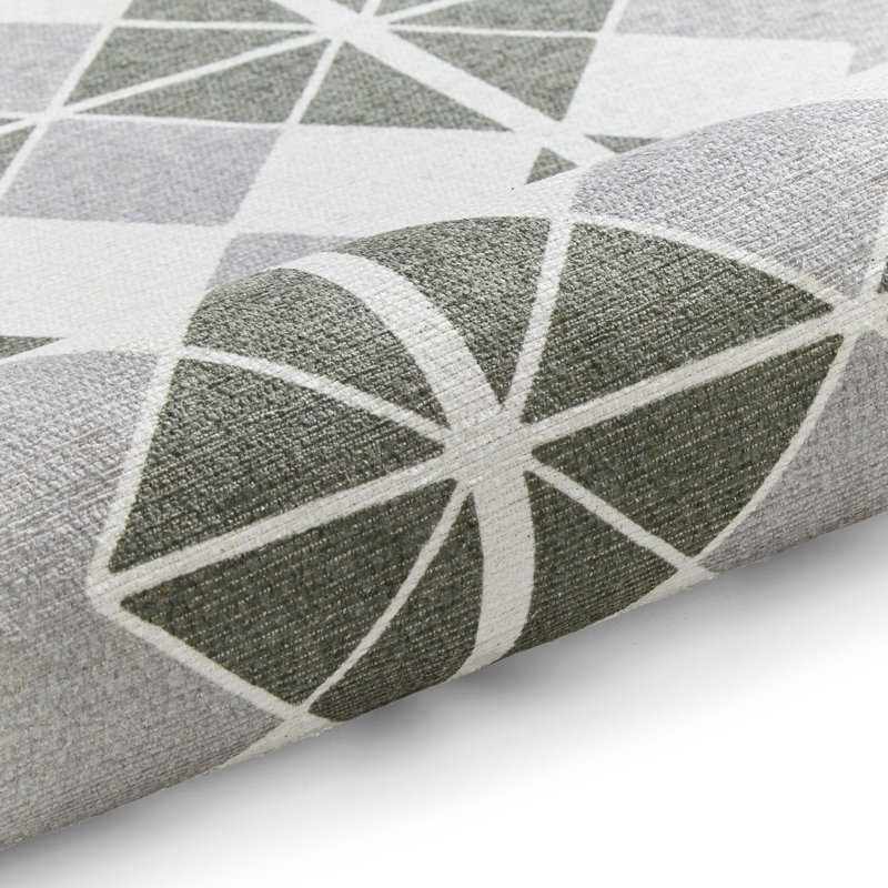 Victoria Area Rug, Rectangle 61 x 120cm