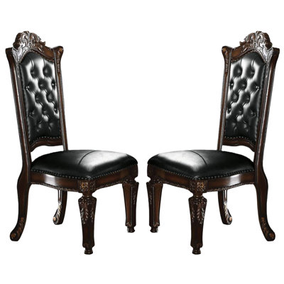Chaise d'appoint capitonnée en noir