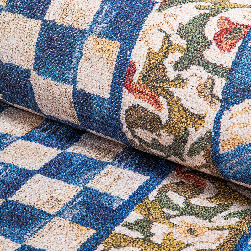 Truly Royal Check Washable Rug, Octagon 6'