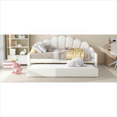 Curved Shell Back Upholstered Platform Daybed, Full Size Crisp White Solid Wood Frame with Pull-Out Trundle for Guest Rooms and Small Living Spaces