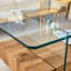 Table basse moderne en verre et en marbre avec design double couche et rangement spacieux pour les salons contemporains-1906953943