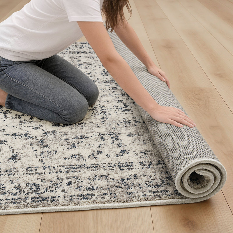 Heirloom Medallion Pattern Polyester Area Rug - Soft Vintage Carpet with Canvas Backing, Classic Floor Rug for Living Room Dining Room