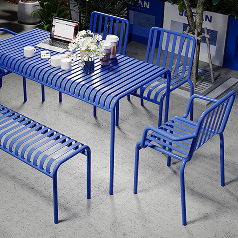 Ensemble de table et de chaises pour l'extérieur, H 29,53 po x L 55,12 po x l 27,56 po