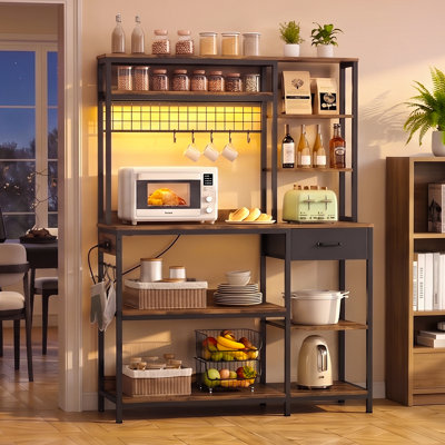 Grande étagère de cuisine (47,5 po) avec chargeur et lumière DEL, station de bar à café à 6 niveaux avec 8 crochets en forme de S