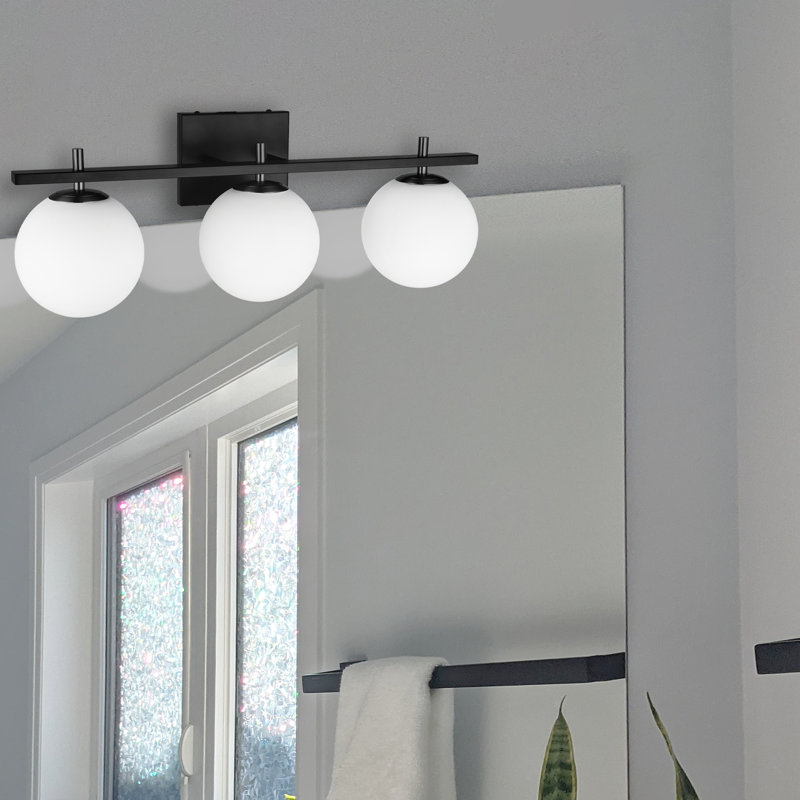 Éclairage pour meuble-lavabo à intensité variable 3 lumières Kadric, Noir mat