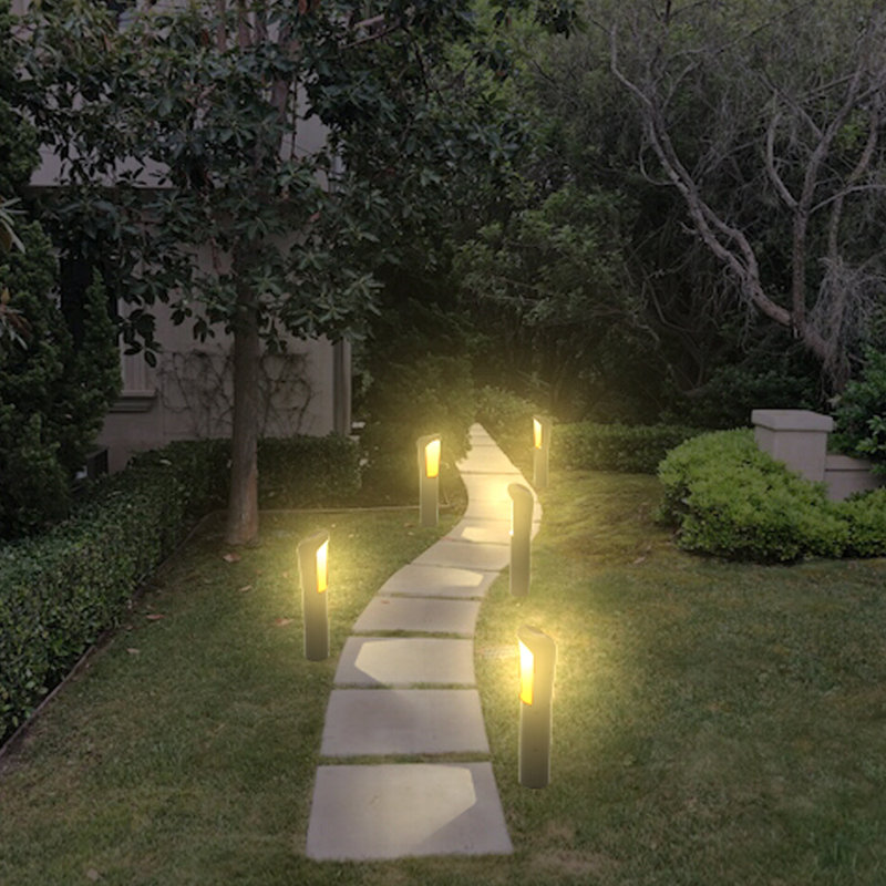 Black Solar LED Pathway Light with Dusk to Dawn Sensor