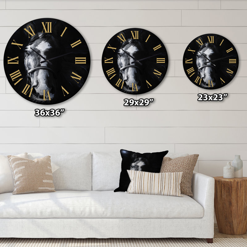 Horse Staring Sinister - Horloge murale de ferme, Moyenne