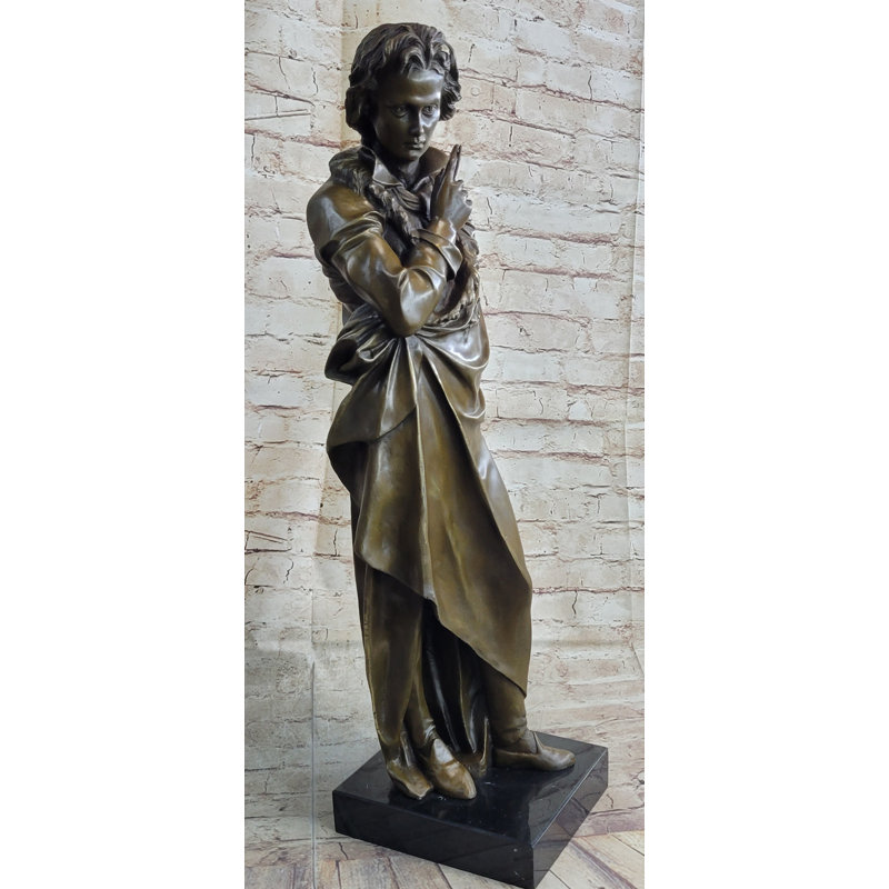 Figurines et sculptures Tavarious
