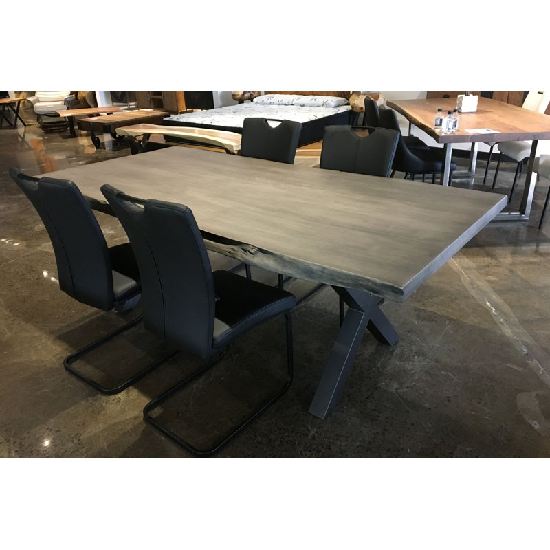 Table de salle à manger Ezekiella, H 30 po x L 72 po x l 40 po, Sesham