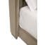 Très grand lit standard en velours caramel Chandler-906328627