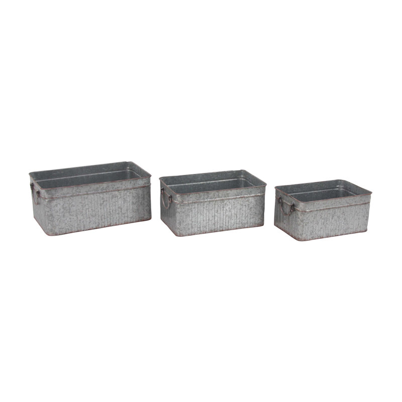 Arrian Metal Planter