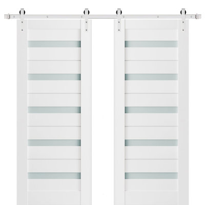 Porte de grange double robuste avec vitrage dépoli Quadro 4445 Blanc Soie, supports de rail de 4 m (13 pi), portes intérieures à panneaux pleins et lourds - 213 cm x 203 cm (84 po x 80 po) (2 x 107 cm x 203 cm) - Rail argenté
