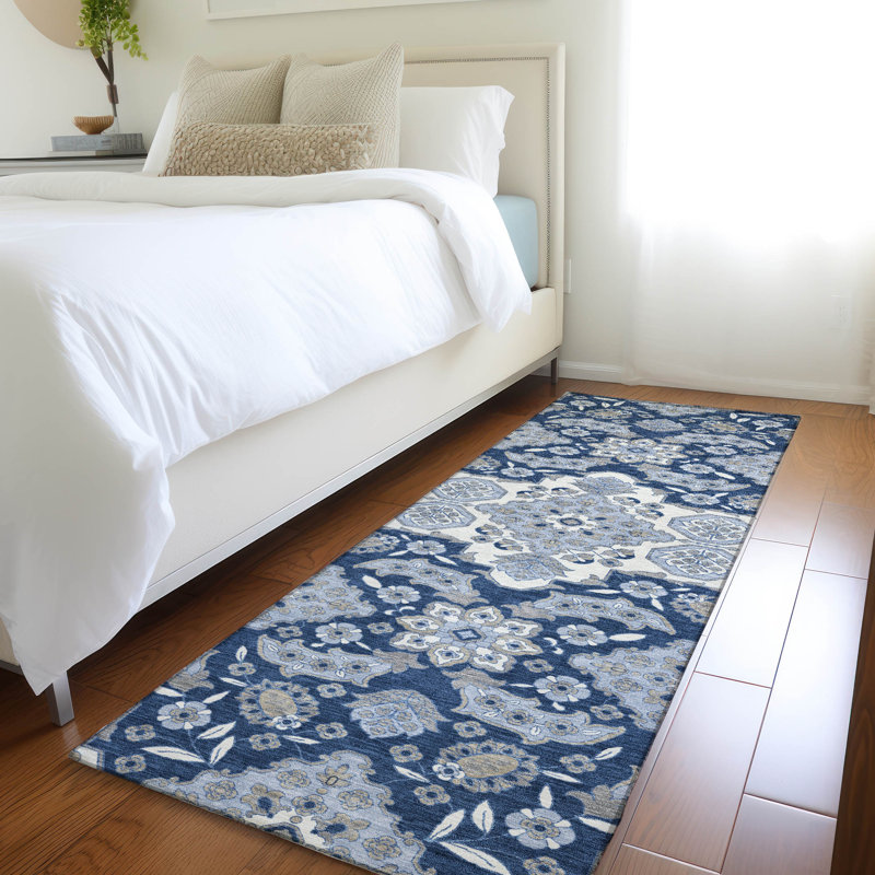 Tapis bleu intérieur / extérieur lavable à la machine Xhevrie, Tapis de couloir 2 pi 3 po x 7 pi 6 po