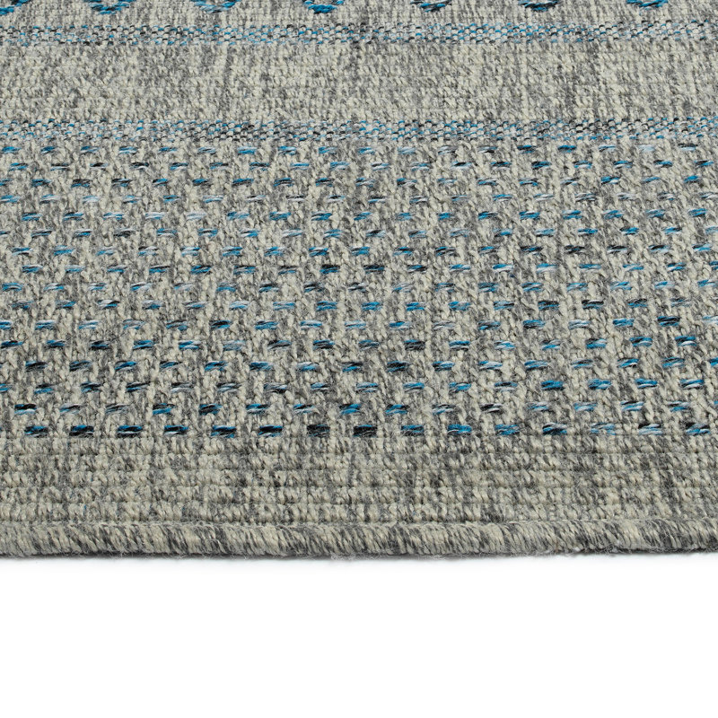 Modern Transitional Geometric Southwestern Textured High-Low Cut & Loop Area Rug, Rectangle 5'3" x 7'6"