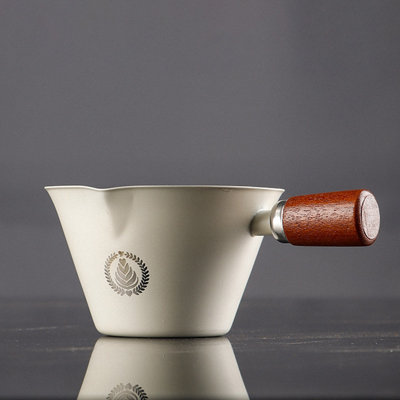Stainless steel measuring cup Italian Measuring Cup   Wooden Handle Coffee Shot Glass   Ounce-Marked Extraction Cup   Stainless Steel Scale Cup