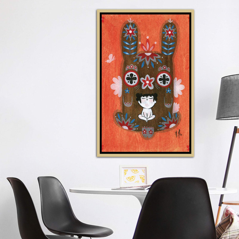 «Folk Blessings - Bunny» par Martin Hsu - reproduction d'art, H 60 po x l 40po x P 1,5 po, Toile encadrée d'or, Pas de tapis