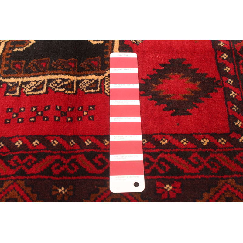 Tapis rouge foncé Lynnisha 4 pi 0 po x 6 pi 7 po