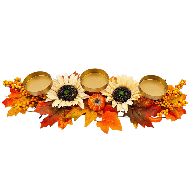 Centre de table automnal avec bougeoir en forme de tournesol et de feuille d'érable, composition florale artificielle et 3 supports à bougies en métal, idéal pour décorer une table ou un foyer sur le thème des récoltes de Thanksgiving.