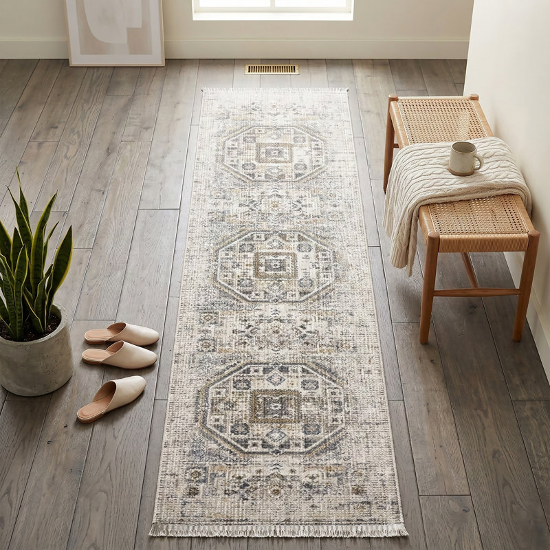 Valde Machine Woven Southwestern Area Rug , Rectangle 2' x 3'