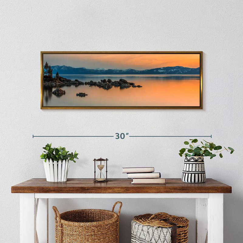 Coucher de soleil sur le lac Rocky Tahoe, Cadre flottant doré, 28 po x 10 po