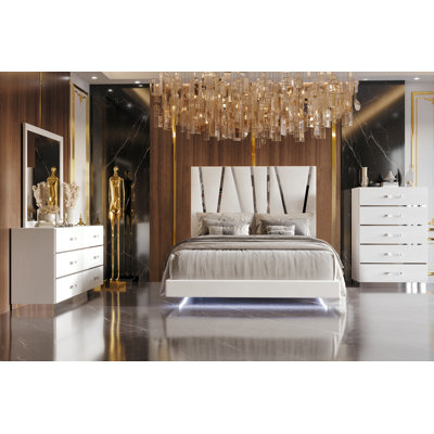 Alyviah 4-Piece Wood Bedroom Set (B/Dr/Mr/Ch), White