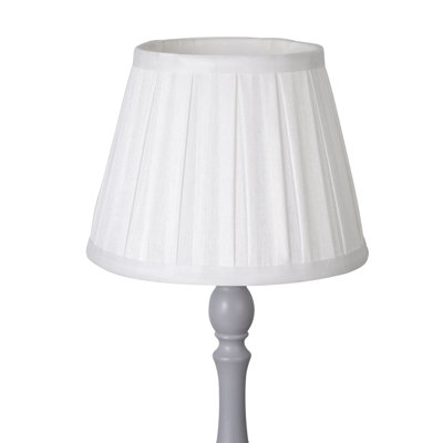 15cm H Silk Traditional in White