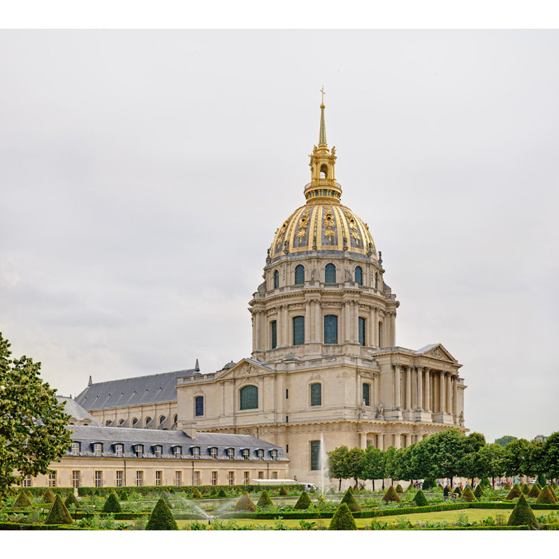 The Dome Church, H 15 po x l 17 po