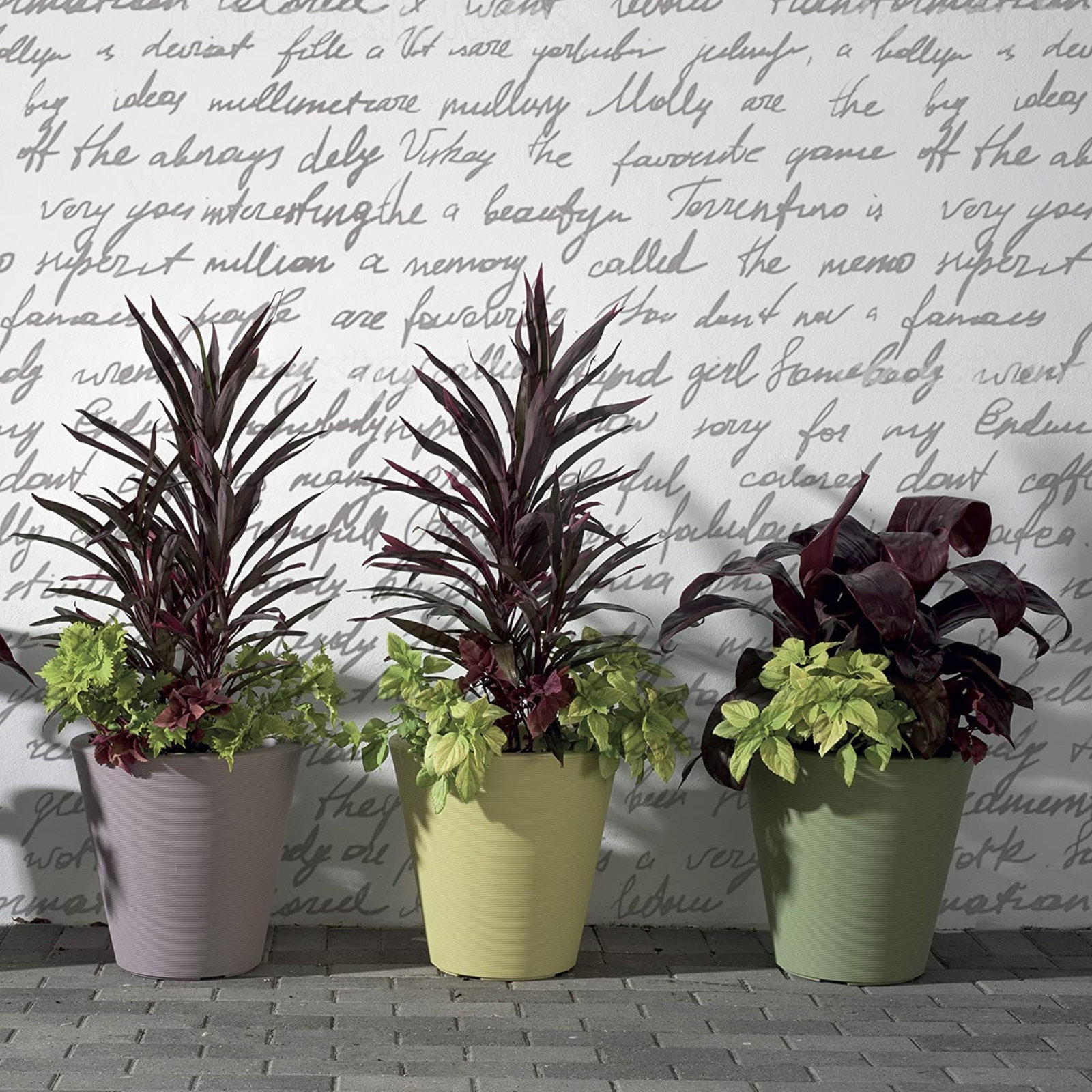 Madison Indoor/Outdoor Modern Round Planter, 20" H x 20" W x 20" D, Old Bronze