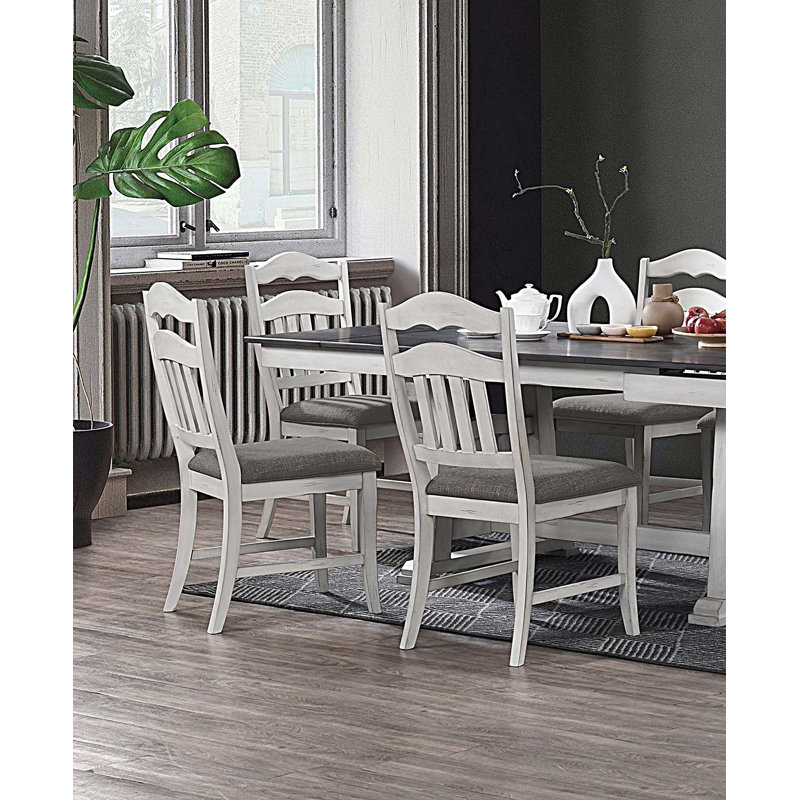 Chaises de salle à manger à dossier échelle et chaises rembourrées