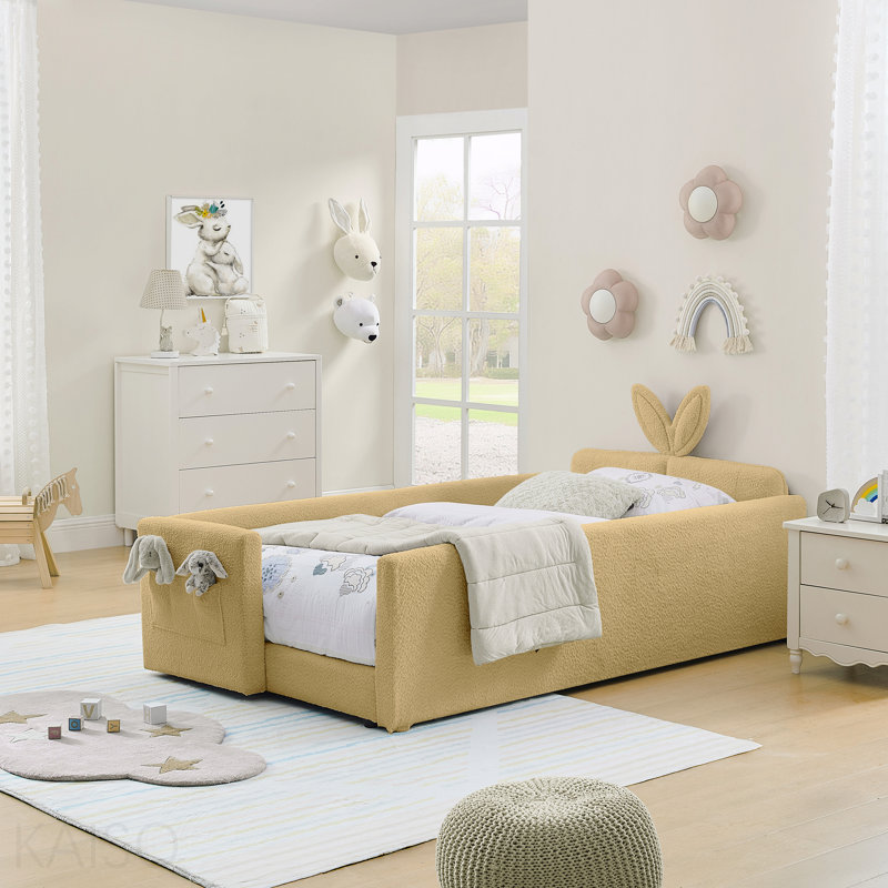 Lit plateforme tapissier simple avec tête de lit mignonne en forme d'oreille de lapin, avec barrière de sécurité et poche, tissu bouclé