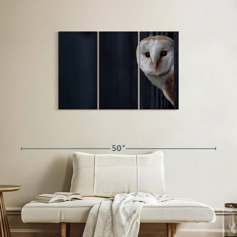 Hibou regardant dehors, H 24 po x l 38 po